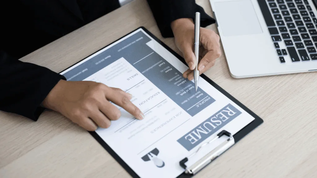 Human Resource Manager sourcing candidates from all over the world