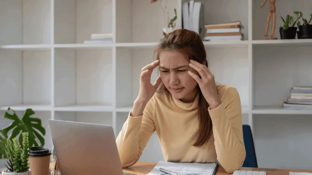 Failed payment to a subscription business causing a drop in customer satisfaction